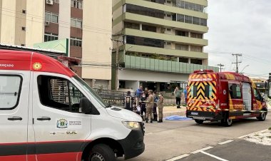 Mulher morre atropelada por ônibus do transporte coletivo na Praça Cívica, em Goiânia