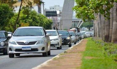 Jovem reclama de flanelinhas em Goiânia: ‘não pode mais parar na rua em paz’
