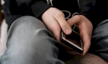 Adolescente mata a avó e fere o avô após ser impedido de usar o celular