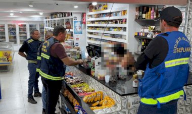 Ação da prefeitura explica nova lei a donos de distribuidoras em Goiânia