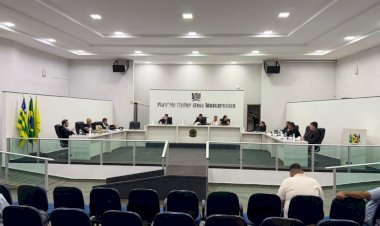 Câmara Municipal de Ceres realiza a 1ª Sessão Ordinária do mês de outubro de 2025