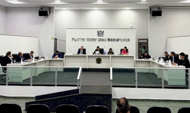 Câmara Municipal de Ceres realiza a 4ª Sessão Ordinária do mês de outubro de 2025