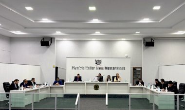 Câmara Municipal de Ceres realiza a 1ª Sessão Ordinária do mês de novembro de 2025