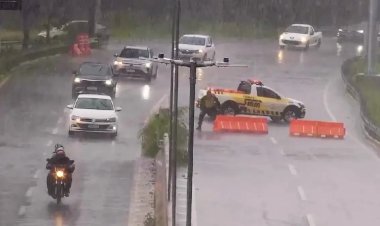 Chuva forte interdita vias arteriais de Goiânia nesta terça (20/1)