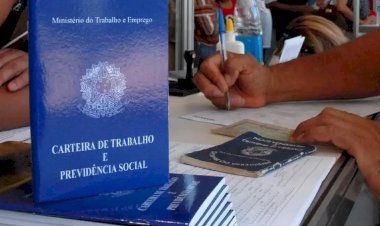 Desemprego atinge 5,1% no trimestre até dezembro e 5,6% na média de 2025, menores taxas da série