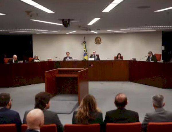 STF retoma julgamento de grupo acusado de espalhar desinformação sobre o sistema eleitoral