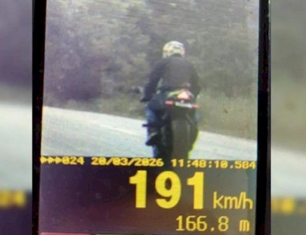 Motociclista é flagrado a quase 200 km/h em moto de luxo na BR-060 em Goiás