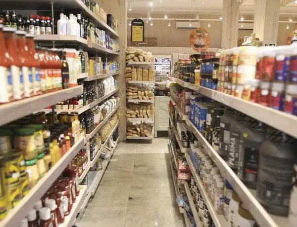 Supermercados voltam a poder funcionar sem restrição de horário aos domingos em Goiás