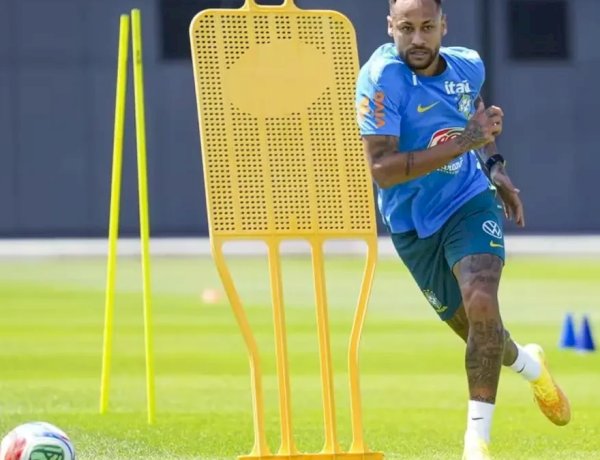 Neymar treina com bola neste sábado e se junta ao grupo nos próximos dias; veja fotos