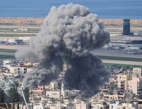 Escalada no Oriente Médio: Irã ataca bases dos EUA no Kuwait e Bahrein após bombardeios americanos