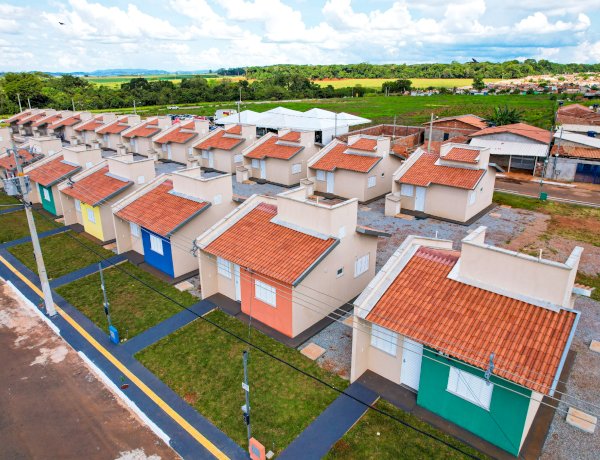 Sorteio define 32 famílias contempladas com casas gratuitas em Ceres
