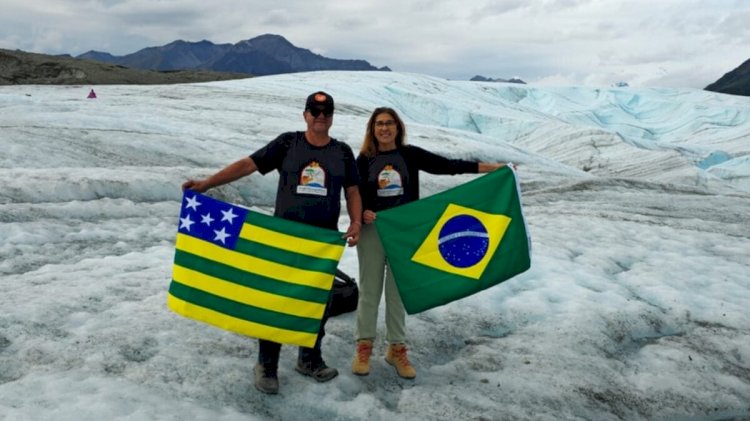 Casal que partiu de Goiânia em motorhome chega ao Alasca