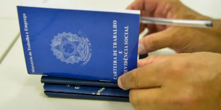 Trabalhadores CLT podem receber economia de aproximadamente R$ 300 mensais em 2026