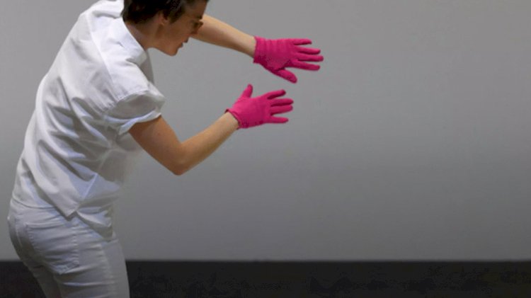 Artista vende obra invisível por R$ 87 mil na Itália