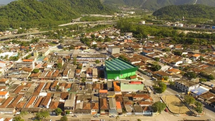 Veja as 10 cidades mais feias do Brasil, segundo a Inteligência Artificial; uma é de Goiás