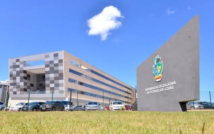 Alego faz alerta sobre sites falsos que simulam inscrições de concurso