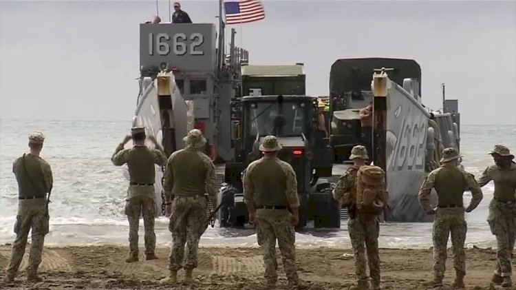 EUA ampliam presença militar no Caribe com navios, tropas e equipamentos