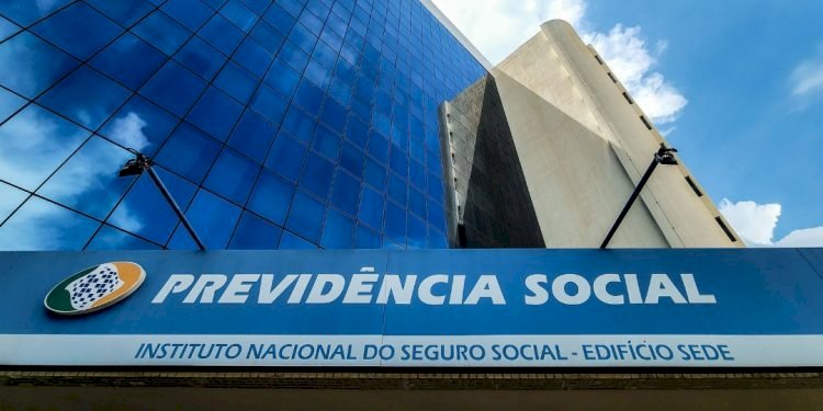 Justiça determina e INSS vai pagar valores atrasados a aposentados e pensionistas