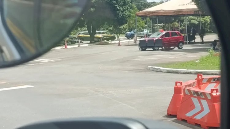 Candidata à CNH perde o controle e causa acidente na pista do Detran em Goiânia