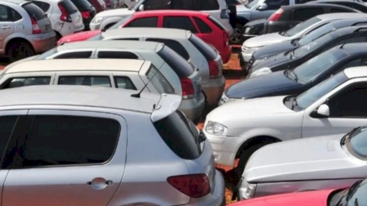 Detran-GO realiza leilão de veículos com lances a partir de R$ 1 mil; saiba como participar